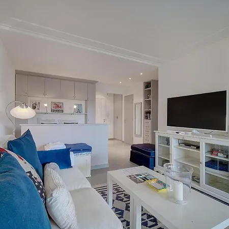 Immogroom - Terrace - Ac - 1min From The Beach Apartment *