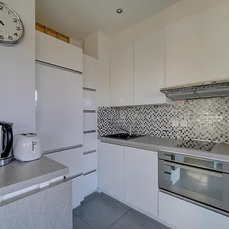 Apartment Immogroom - Terrace - Ac - 1min From The Beach Cannes