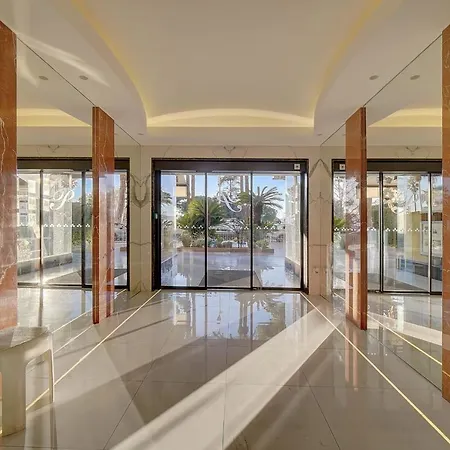 Immogroom - Terrace - Ac - 1min From The Beach Cannes